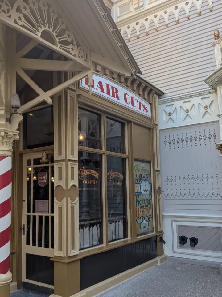 Dapper Dan's Haircuts - image 1