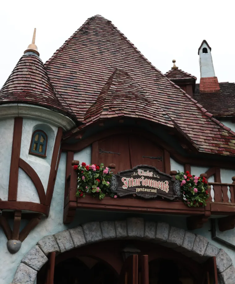 Au Chalet de la Marionnette - image 3