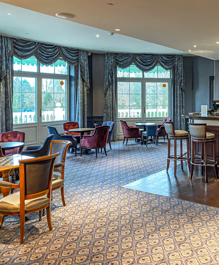 Fleur de Lys Bar - image 1