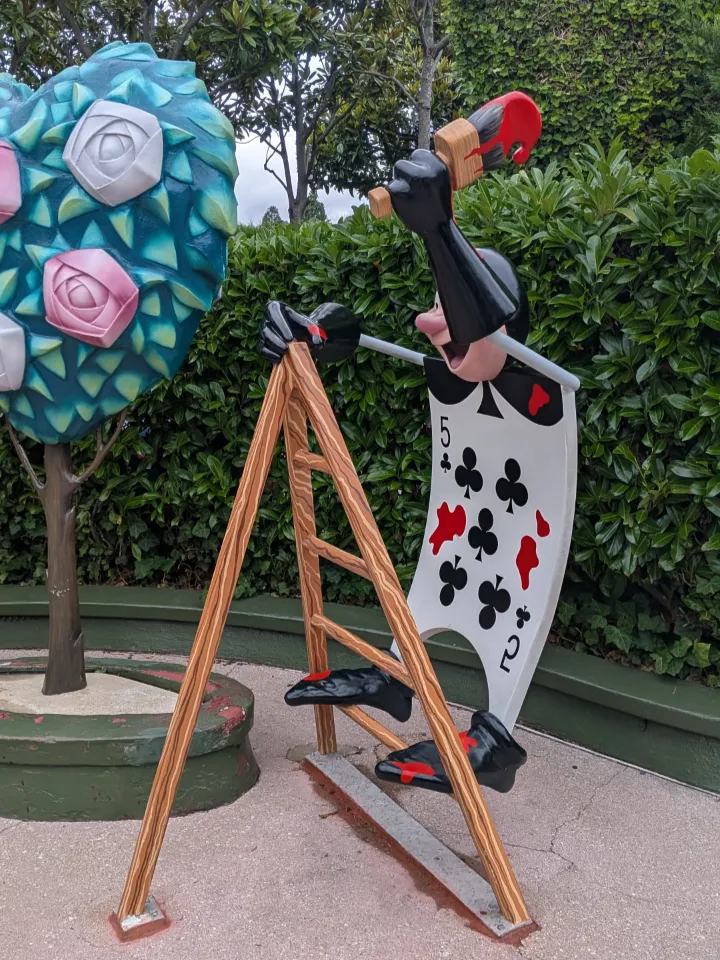 Alice's Curious Labyrinth - image 2