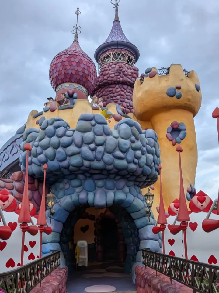 Alice's Curious Labyrinth - image 3