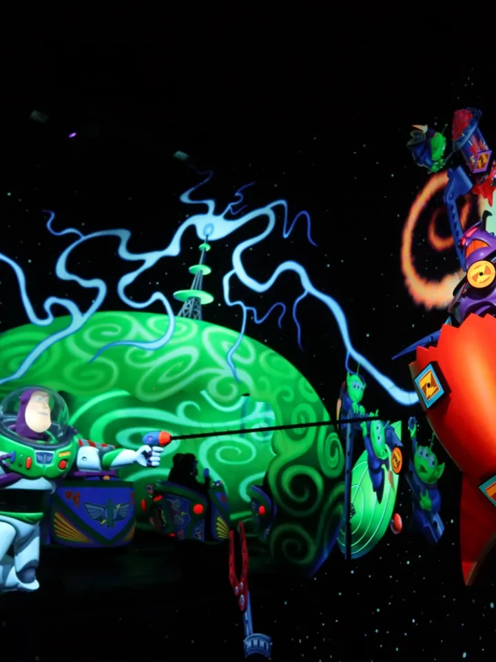 Buzz Lightyear Laser Blast - image 2