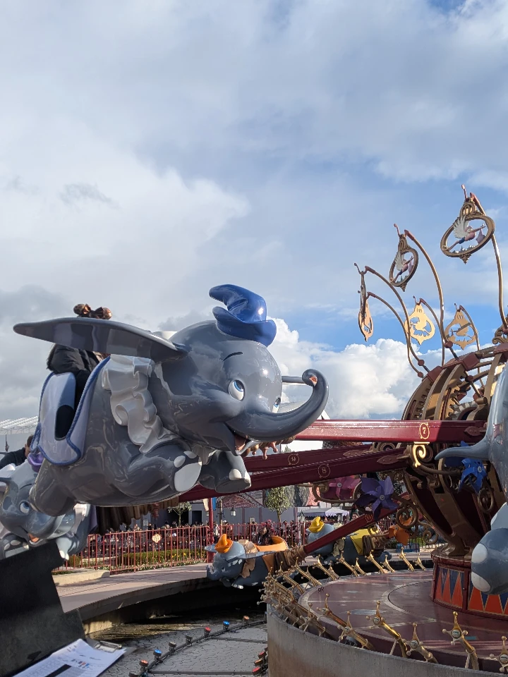Dumbo the Flying Elephant - image 1