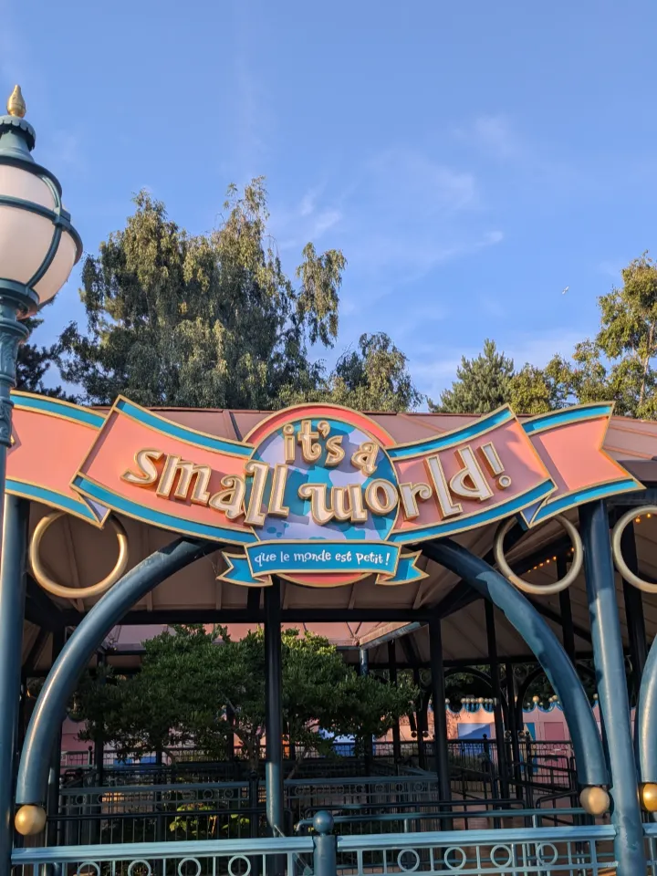 It's a small world - image 1