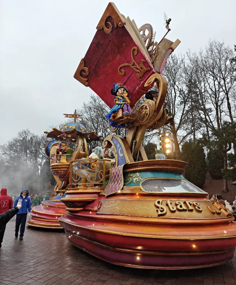 Disney Stars on Parade - image 1