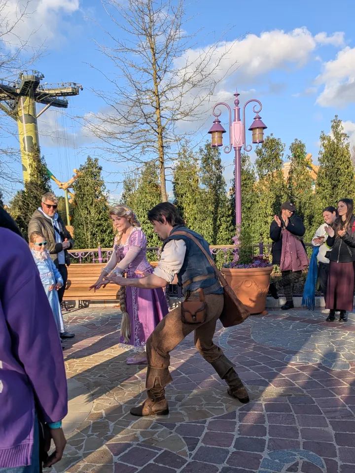 Musical Moment with Rapunzel and Flynn - image 1